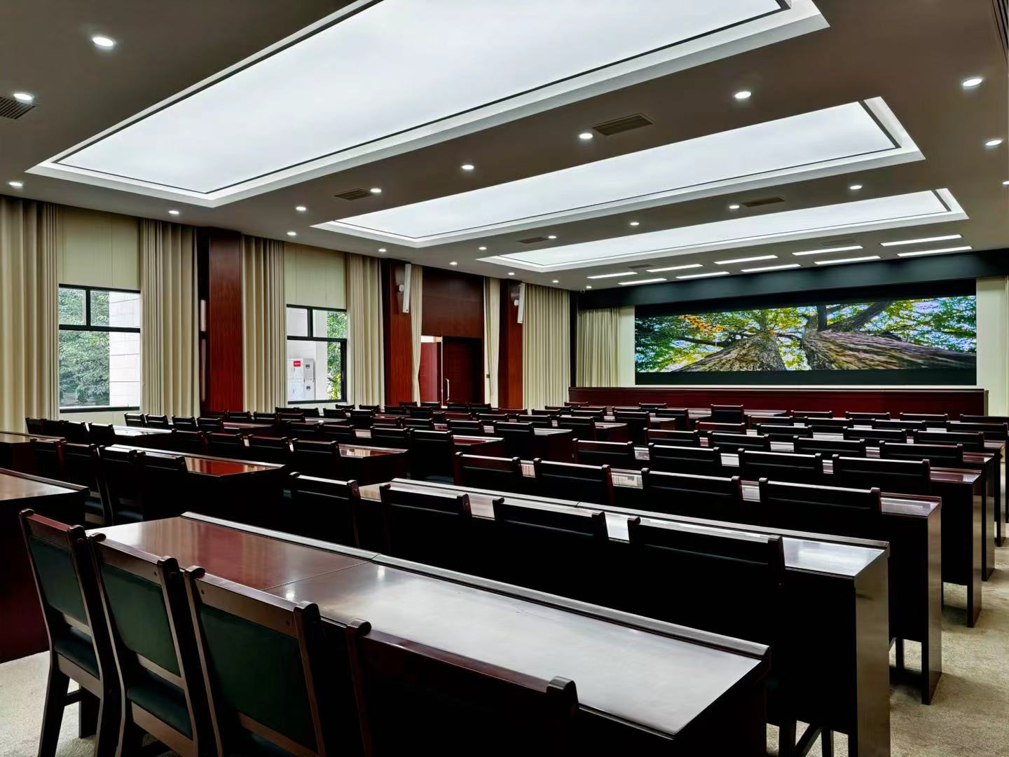 成都省政府政务服务中心智慧会议室无纸化中控系统案例